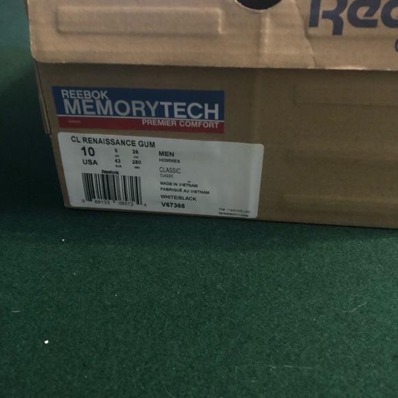 Reebok Renaissance Sneakers EUC - Picture 8 of 8